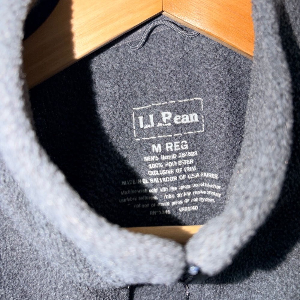 Men’s L.L. Bean Vest - Picture 4 of 4